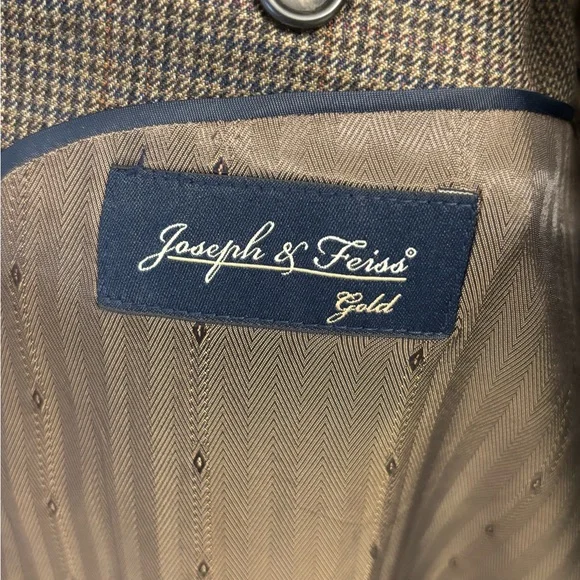 Joseph & Feiss Gold Men’s Sport Coat, Size 48L